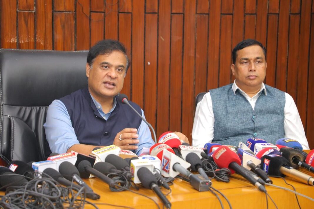 मुख्यमंत्री हिमंत ने दिया बड़ा बयान, बांग्लादेश से हिंदू नहीं, मुस्लिम आ रहे