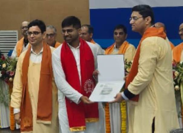 वरुण कानू ने आईआईटी मुंबई से प्राप्त की पीएचडी की उपाधि