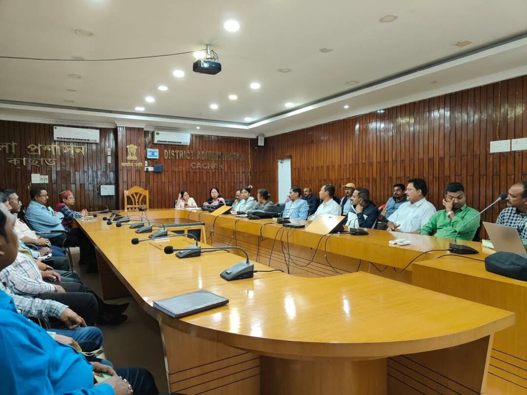 कछार में चाय बागानों के श्रमिकों के लिए बेहतर स्वास्थ्य सेवा देने पर बल, प्रबंधकों और स्वास्थ्य सोसायटी के बीच होने वाले एमओयू पर की गई गहन चर्चा