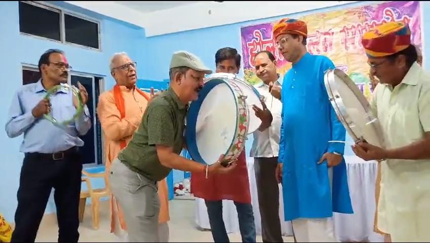 बराक हिन्दी साहित्य समिति ने हिंदी भवन में किया होली मिलन समारोह का आयोजन