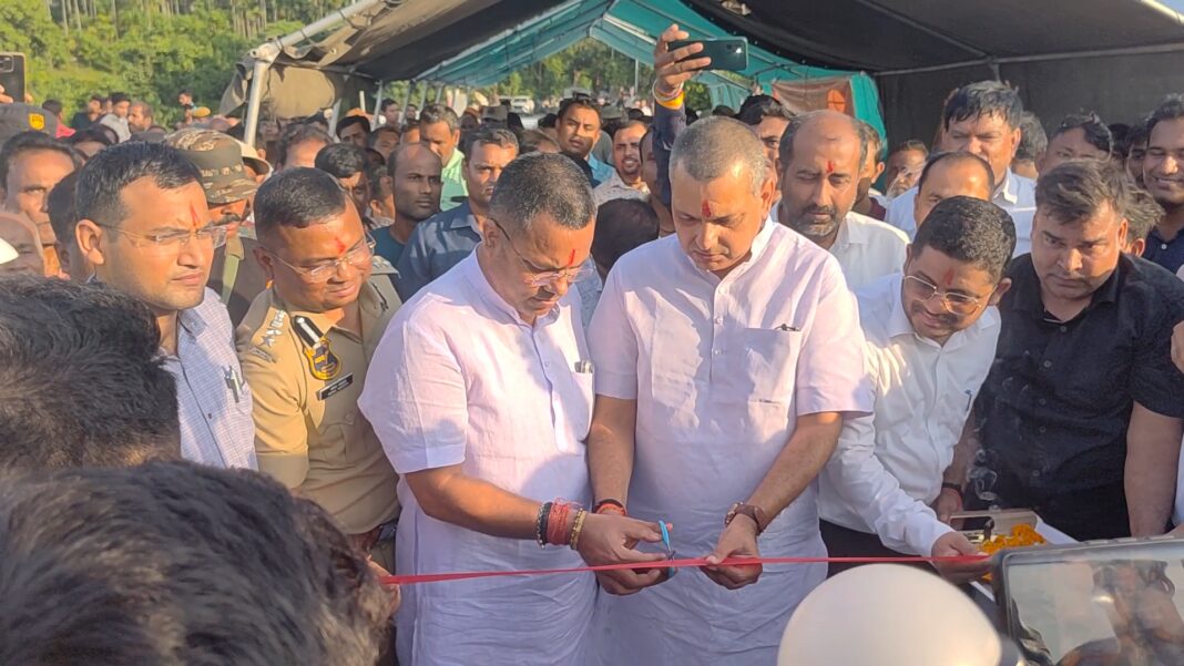 शिलोंग और गुवाहाटी से जोड़ने वाला गैमन ब्रिज खुल गया, राज्य के दो मंत्री कौशिक राय और कृष्णेंदु पाल ने किया उद्घाटन, बराक घाटी, त्रिपुरा, मिजोरम और मणिपुर की लाइफ लाइन है यह ब्रिज