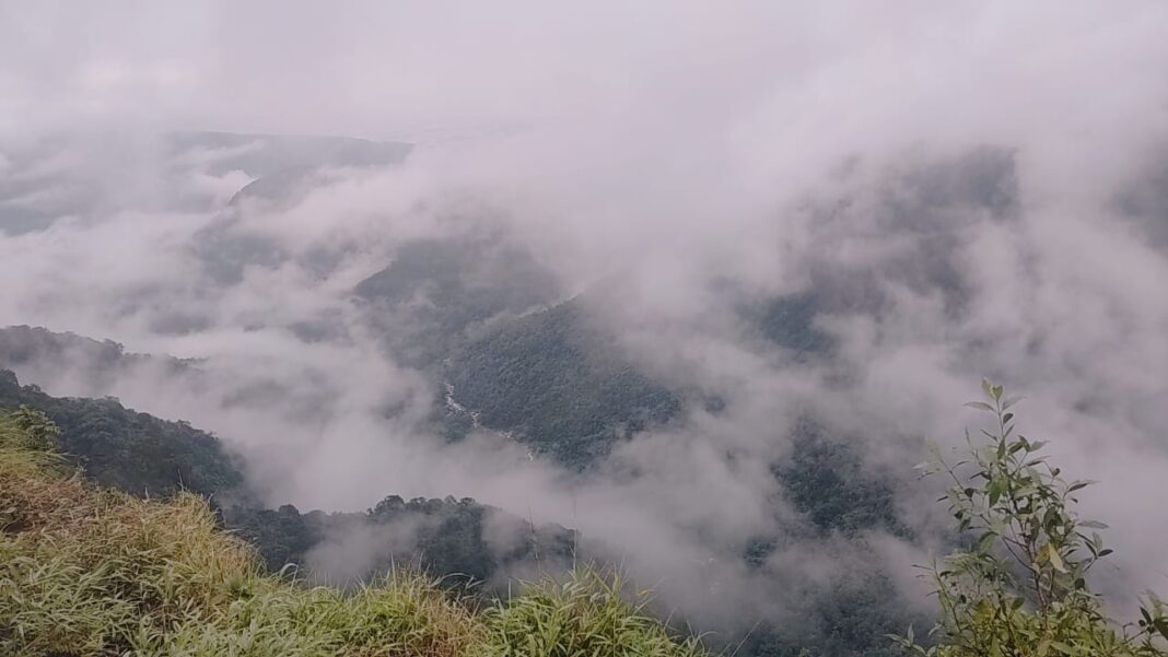 बादलों के घर कहे जाने वाले मेघालय में 1 जून से 5 जुलाई तक 48 प्रतिशत कम वर्षा दर्ज की गई