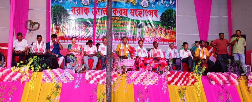 करम पूजा और सांस्कृतिक सम्मेलन में शामिल हुआ बराक चाय श्रमिक यूनियन और युवा कल्याण समिति का प्रतिनिधिमंडल