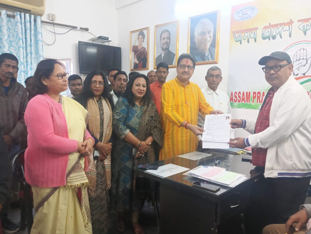युवा नेता संजीव राय ने बड़खोला सीट से मांगा टिकट, राजीव भवन में जमा किए अपना आवेदन