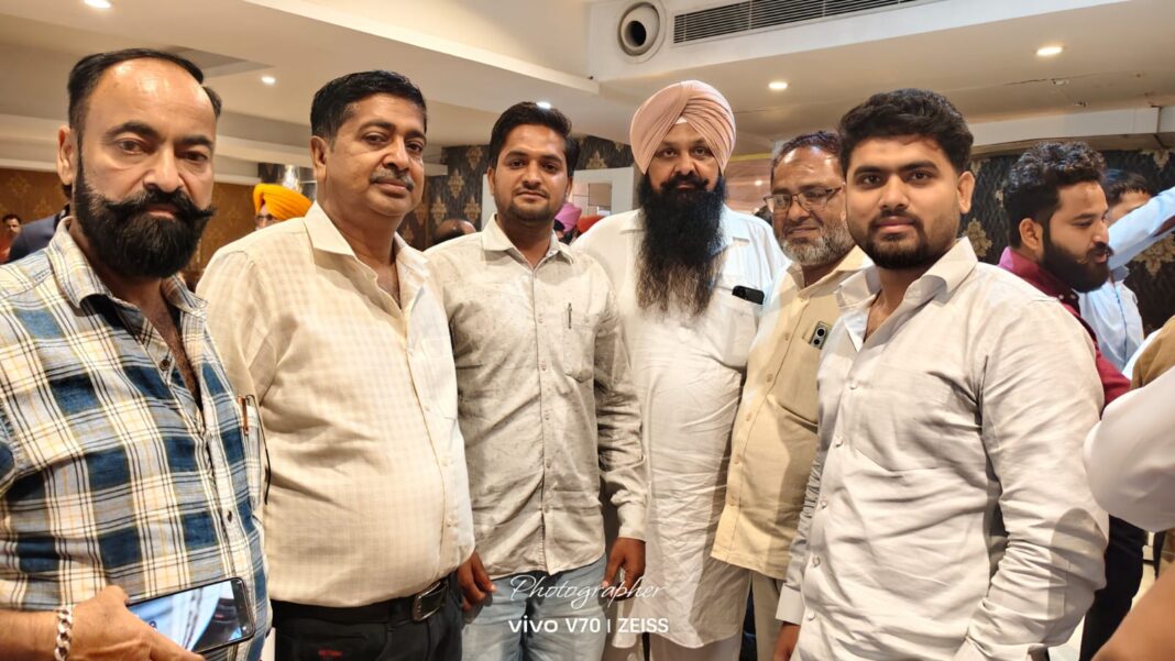 ट्रांसपोर्टरों के हितों के लिए आयोजित बैठक में नेटा के प्रतिनिधिमंडल भी रहे मौजूद, चक्का जाम का समर्थन